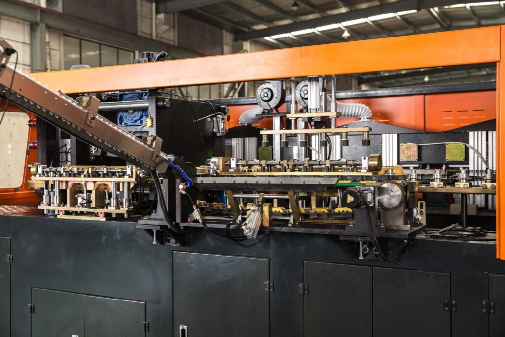 Automatic-PET-Bottle-Blower-6-Cavity