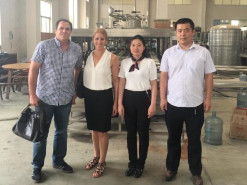 Línea de producción de agua