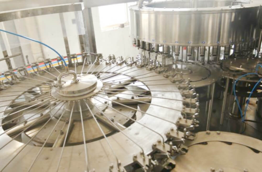 high-speed-water-bottle-filling-line